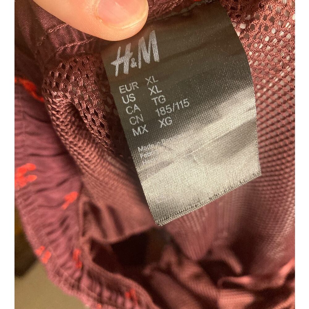 H&M Men's Swim Trunks Shorts Lobster Print Maroon & Red Mesh Insert Sz XL - Picture 4 of 4